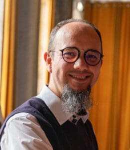  Dr. Lukasz Chmura, Product Development Engineer