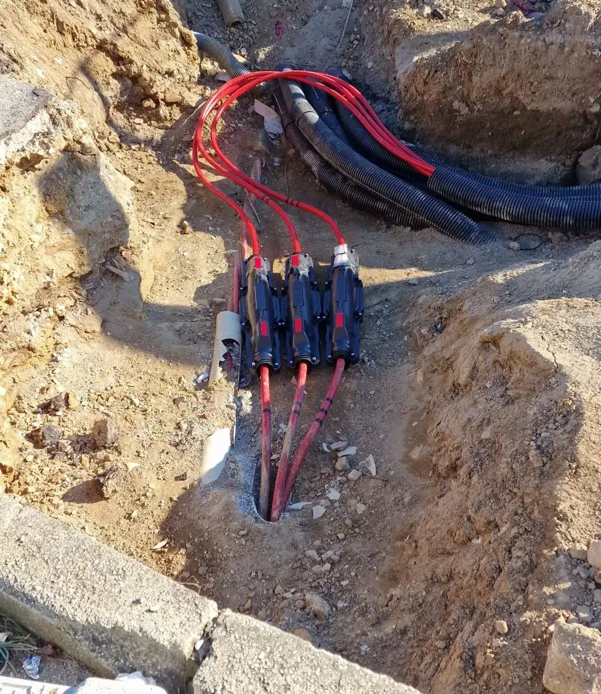 Underground cable joint installation